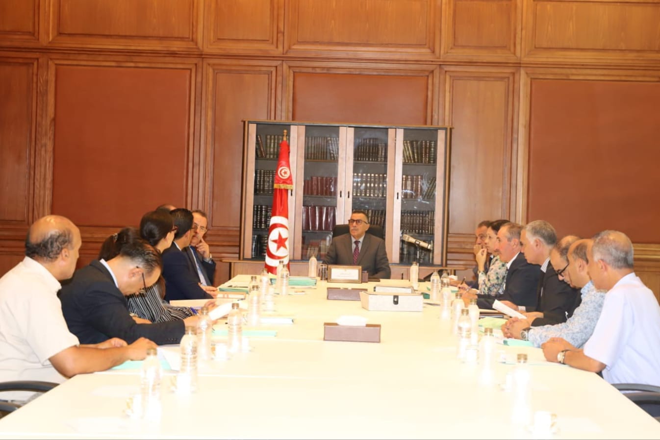  وزير أملاك الدولة يدعو إلى التسريع في تسوية وضعيات شاغلي أملاك الأجانب وتبسيط الإجراءات